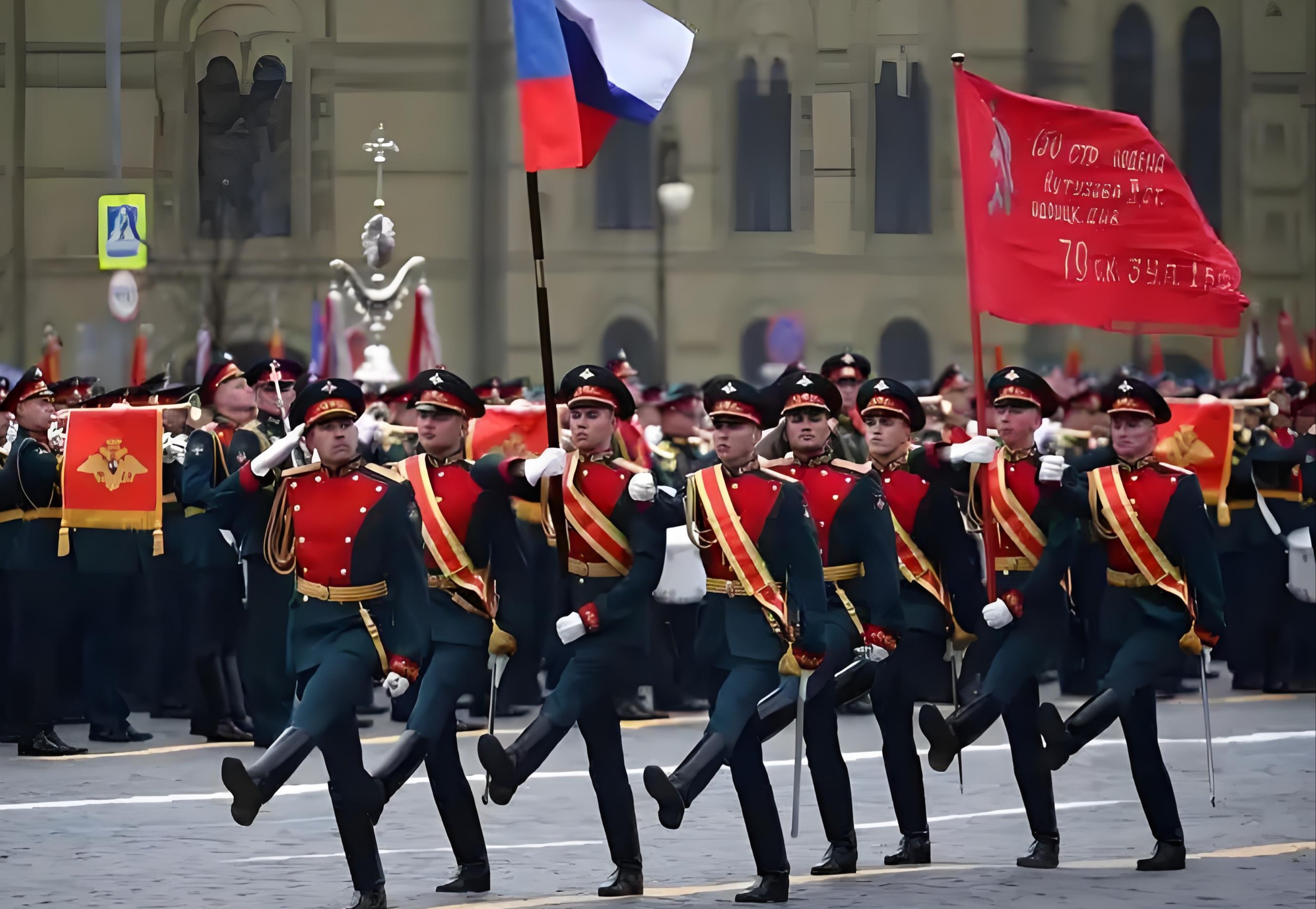 俄罗斯队斗志昂扬,冲击胜利目标 俄罗斯队斗志昂扬,冲击胜利目标