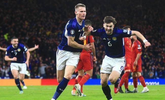 欧预赛快讯:波兰队士气急升,夺取关键胜利 欧预赛快讯:波兰队士气急升,夺取关键胜利