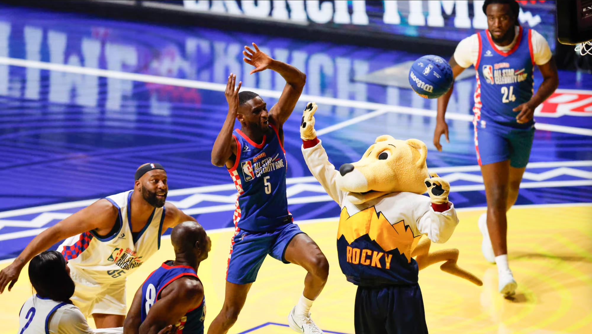 V体育官方app-新秀球员表现出色,助球队迎来连胜