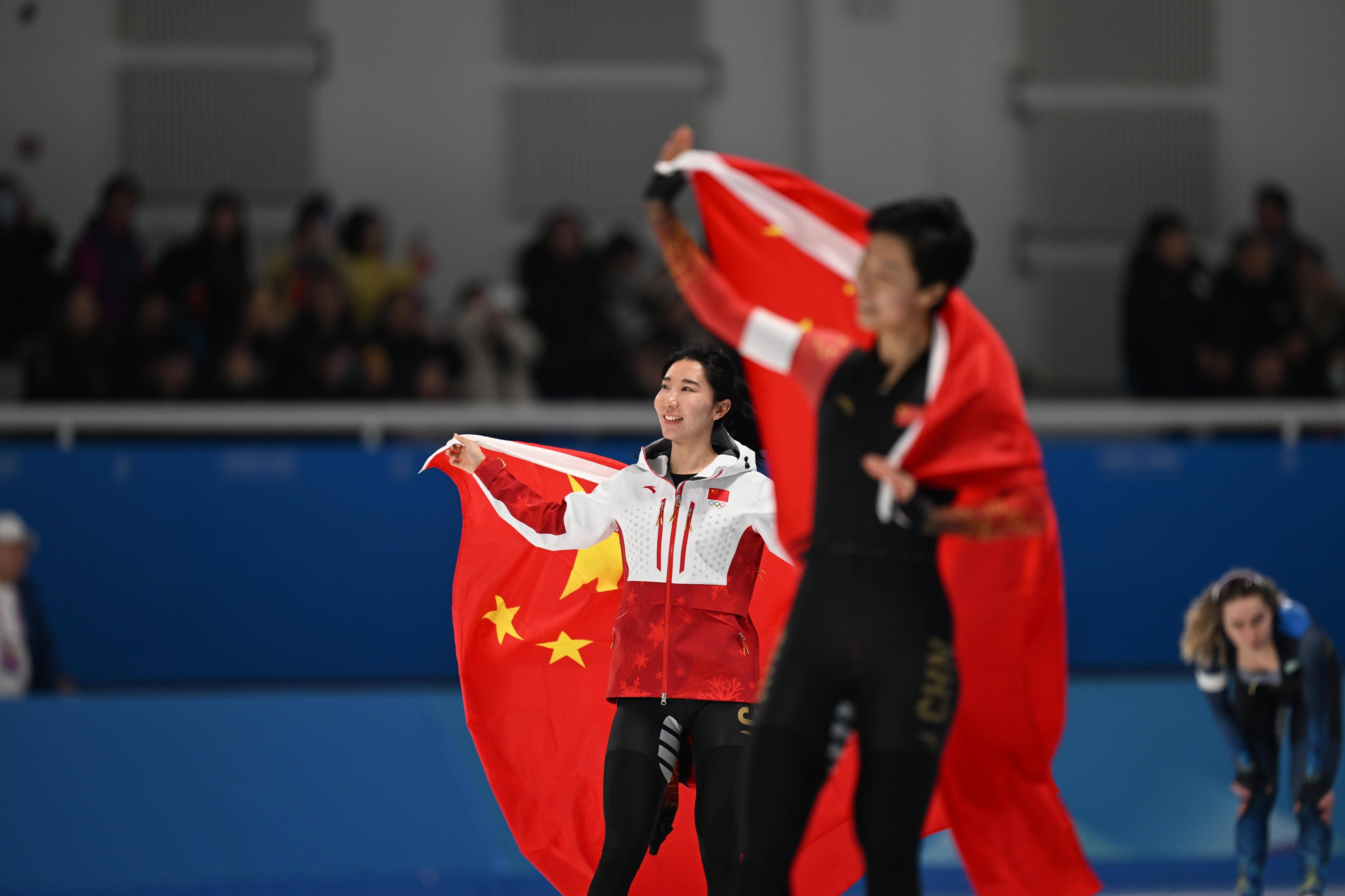 韩国队夺得团体项目亚军,表现稳健 韩国队夺得团体项目亚军,表现稳健